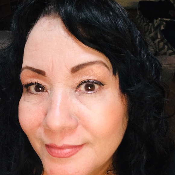 Meet your Posher, Minnie - Picture 2 of 2